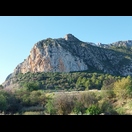 Markante Felsen neben der Strecke